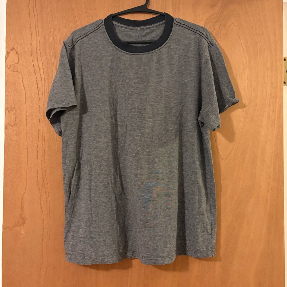 lululemon athletica Gray Short Sleeve Tee